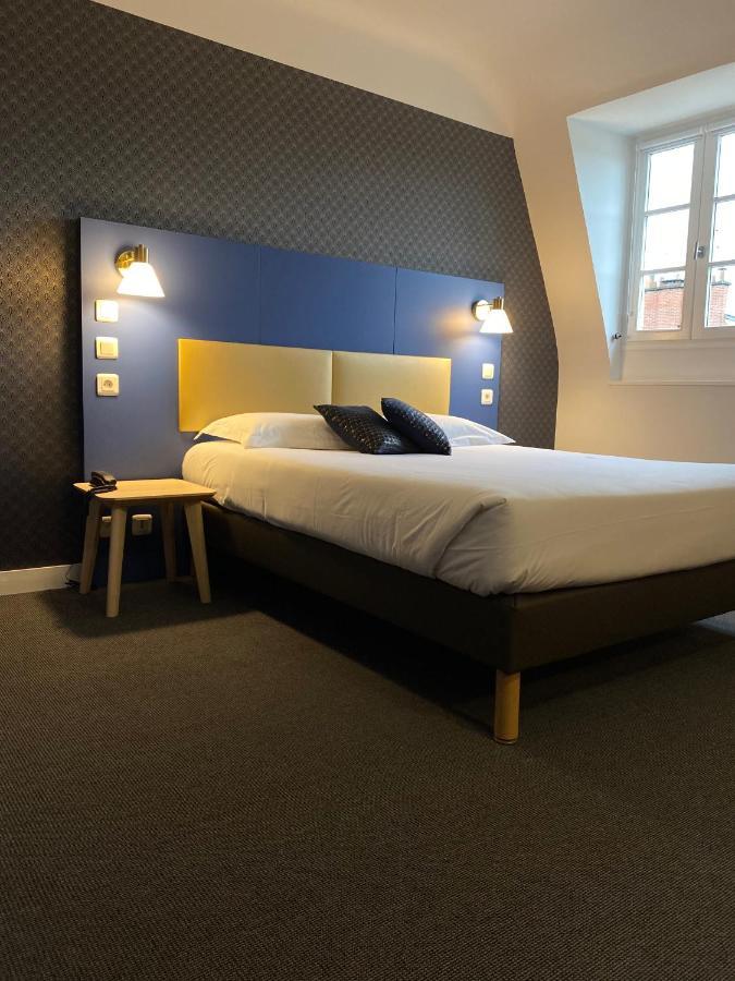 Hotel Colbert Tours Bagian luar foto